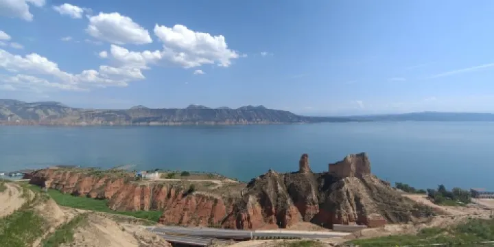 炳靈寺世界文化遺產旅遊區-白塔寺