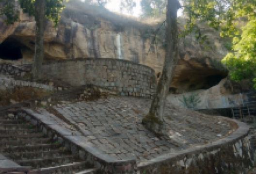Jogimara Caves景点图片