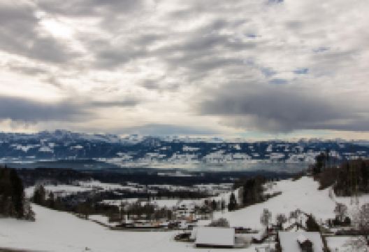 Bachtelturm景点图片