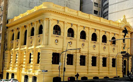 Biblioteca Pública