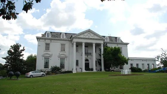 The Old Governor's Mansion