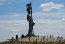 Miska Hussar statue景点图片