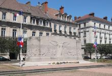 Monument aux Morts景点图片