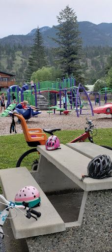 Playground-镭温泉