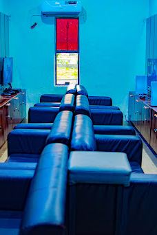 DREAM WORLD AMUSEMENT PARK-奥韦里