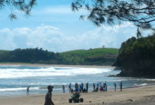 Pantai Serang景点图片