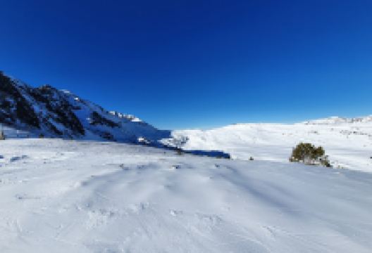 Telecabina Pas de la Casa景点图片