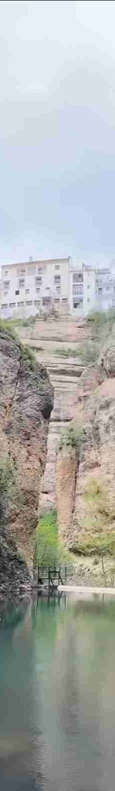 埃尔塔霍峡谷-龙达-YoYo_0Z2R3W2F