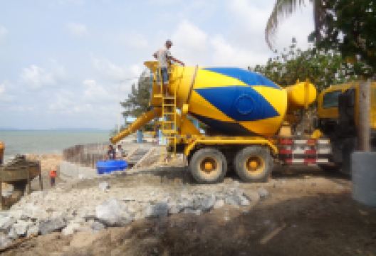 Nam Rin Beach景点图片