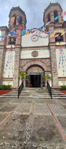 Parroquia de San Miguel Arcangel Church-巴亚尔塔港