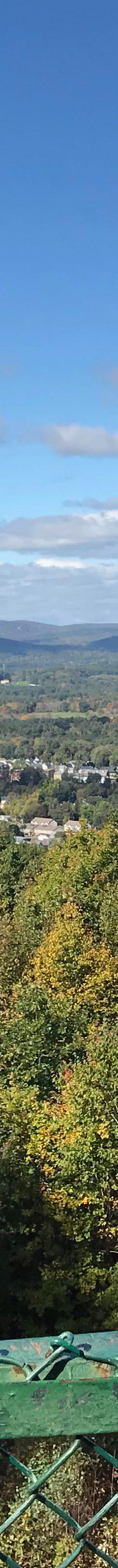 Mount Tom State Reservation-霍利奥克