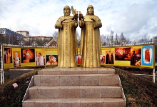 Monument of Saints Peter and Fevronia景点图片