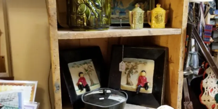 Shaviq Boutique and Art Gallery