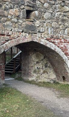 Kuusisto Bishop's Castle-卡里纳