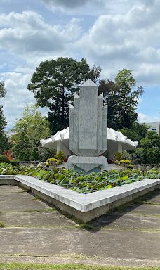Mausoleum of Nguyen Sinh Sac-高岭市