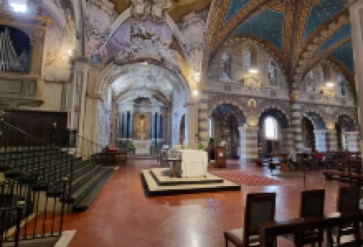 Cattedrale di Santa Maria Assunta (Duomo di Bobbio)景点图片
