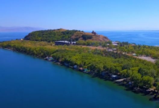 Sevan Island景点图片