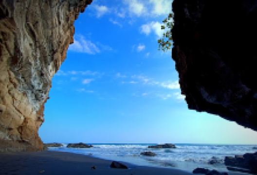 Cueva El Zonte景点图片