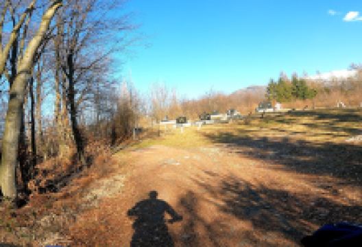 Porodicno Groblje景点图片