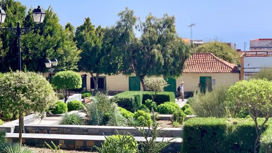 比拉夫洛爾