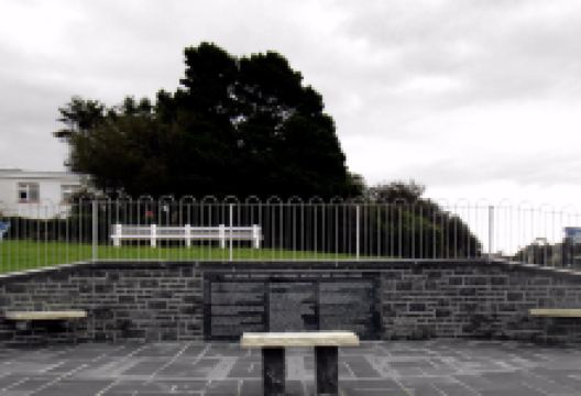 Erne Estuary Fishermen Memorial Monument景点图片