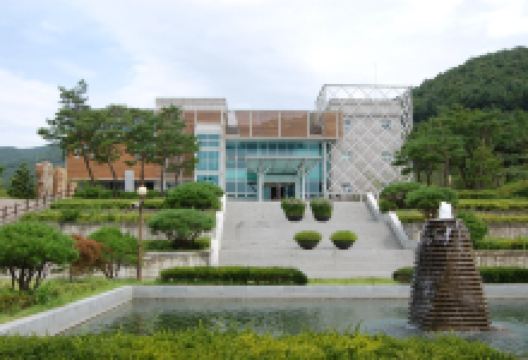Midongsan Arboretum景点图片