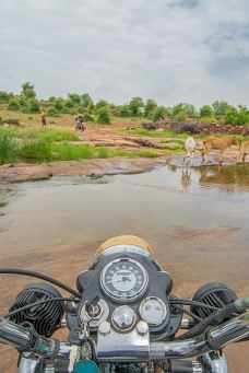 Damoh Waterfall-陶尔布尔