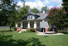 Alex Haley House Museum景点图片