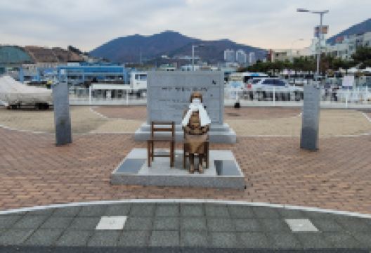 和平少女像景点图片