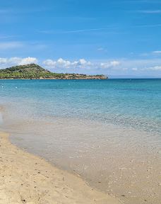 Spiaggia di Is Figus-诺拉