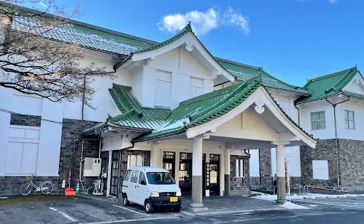 諏訪市美術館