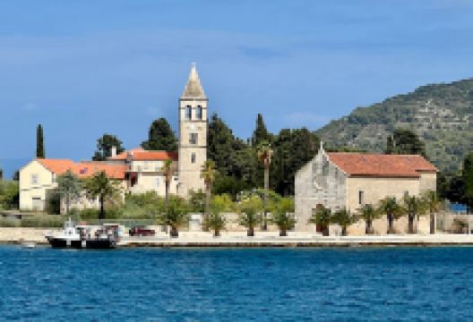 Peninsula Prilovo景点图片