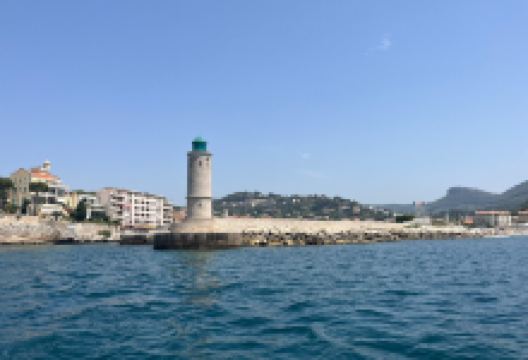 Phare Cassidaigne景点图片
