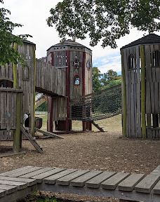 Spielplatz Im Schlobigpark-茨维考