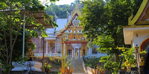 Wat Suwan Khuha Wari Wong