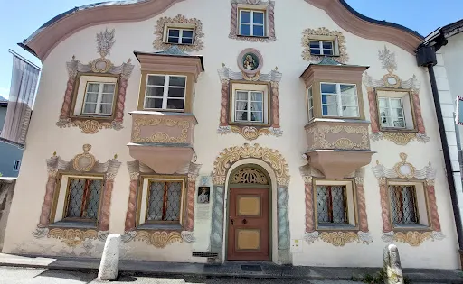 Toni Knapp Haus