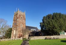 Holy Trinity Church景点图片