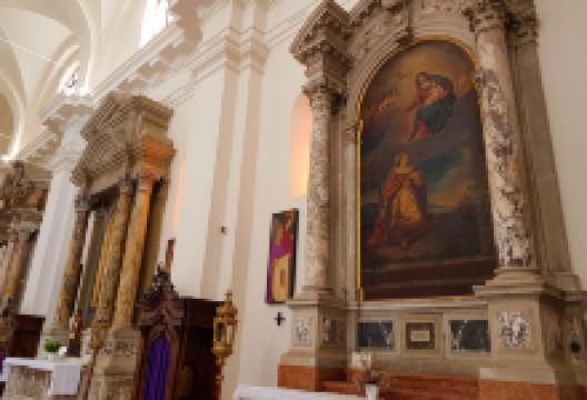 科佩尔大教堂和钟楼景点图片