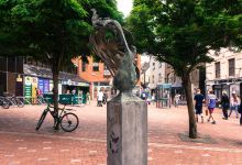 Rory Gallagher Place - Cork City景点图片
