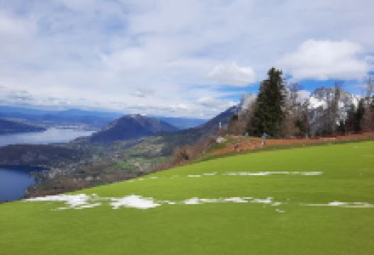 Paraglider Takeoff Ground景点图片