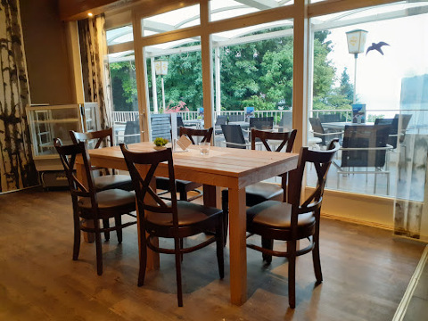 Yacht Club Rursee e.V.餐厅图片