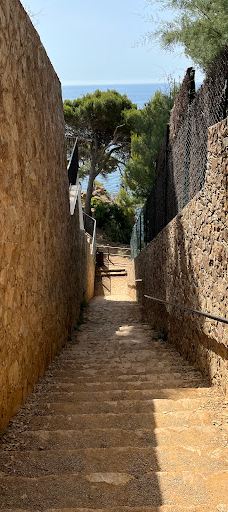 Cala El Golfet-帕拉弗鲁赫尔