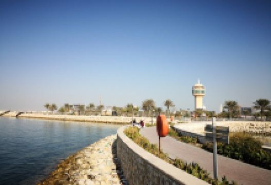 Prince Khalifah Bin Salman Park景点图片