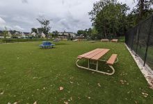 Rollins Avenue Park景点图片