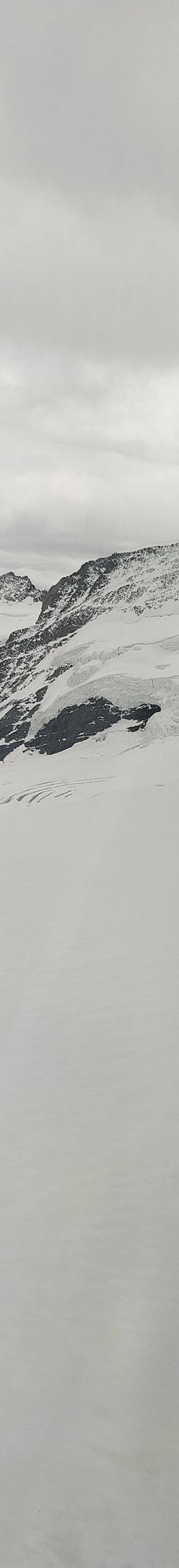 斯芬克斯天文台-劳特布龙嫩