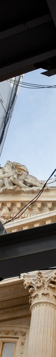 巴黎商品交易所-皮诺私人美术馆-巴黎