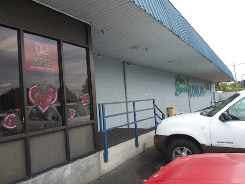 Linn Lanes Bowling Center餐厅图片