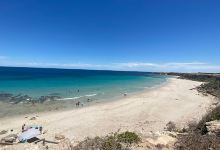 Troubridge Hill Beach景点图片
