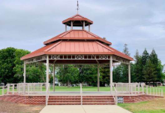 McBean Memorial Park景点图片