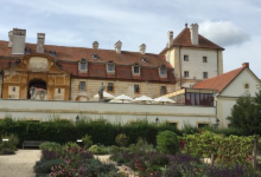 Tiree Chmelar Herb Garden景点图片